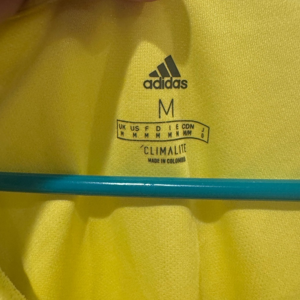 Adidas Colombia women’s home Jersey - Picture 7 of 7